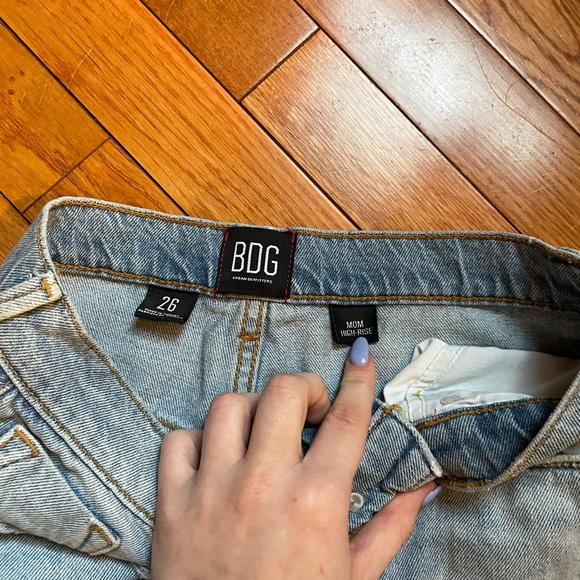 Urban Outfitters BDG High Rise Mom Jeans - Picture 3 of 3